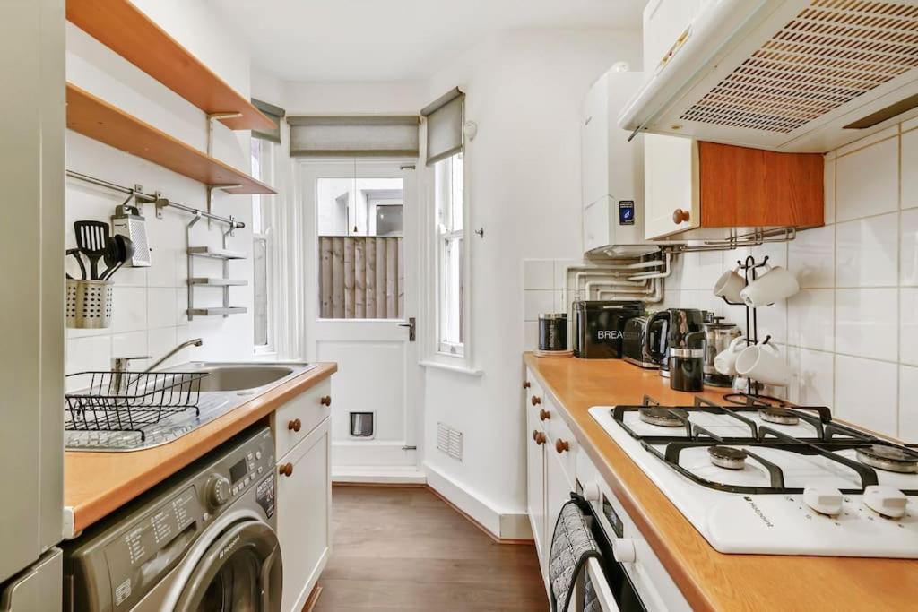 2 Bed Garden Flat Leyton Village London Exterior photo